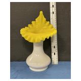 Unmarked Fenton Jack in the Pulpit Vase