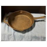Cast-iron 10 inch skillet