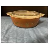 Pyrex bowl w/ lid 1 pint size