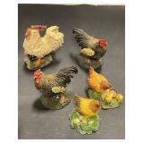 Hen figurines