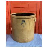 Primitive Crock. Has cracks