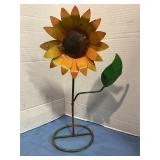 Metal sunflower decor 15' tall