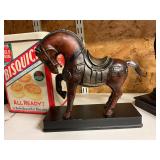 Horse figurine broken tail