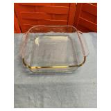 Pyrex Dish 8' x 8' x 2'