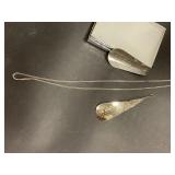 Novelty Shoe horns and Chain