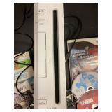 Wii System 1 wired controller and games (6)
