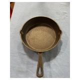 Cast Iron Skillet 8'