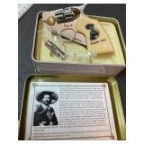 Poncho Villa pocket knife, new in tin case