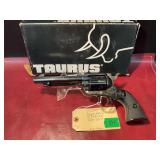Taurus Single Action Rev. 357magnum IOB