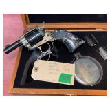 Heritage Barkeep Rev.22 display box w/ decanter