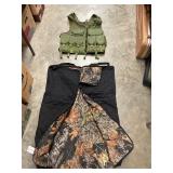 Ammunition vests size M / zip up blanket