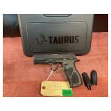 Taurus TH 10 10mm Pistol w/ case