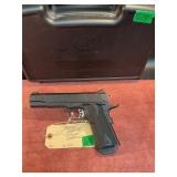 Kimber Custom II Pis.45 2magazines w/case