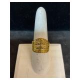 Costume ring/gold plated ï¿½ size 7
