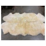 Sheepskin area rug 75ï¿½x43ï¿½