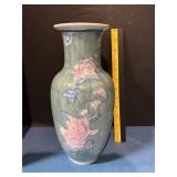 Porcelain flower design vase