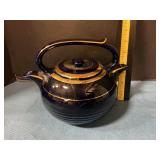 Tea pot Twinspout