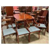 Vintage Drexel  dining room table w/ chairs & leaf