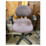 Adjustable Desk chair on wheels
