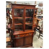 Drexel Heritage Mahogany China cabinet matches 459
