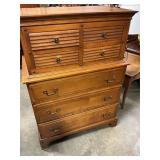Chest with 7 drawers