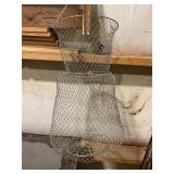 Wire fishing basket collapsible.