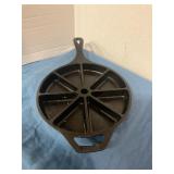 Cracker Barrel cast iron corn bread skillet