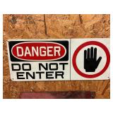 DO NOT ENTER metal sign 17'x7'