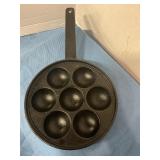 Cast-iron danish making pan