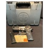 Beretta 80X pistol 380acp w/ case