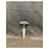 Push dagger