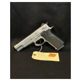 Smith & Wesson 4506 pistol 45 auto