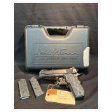 Dan Wesson DWX match pistol 45 ACP