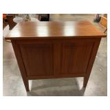 Storage bench 32ï¿½ L x 27ï¿½ W x 29ï¿½ T