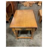 Side table w/ drop leaf