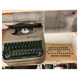Vintage Smith Corona Skyriter Typewriter