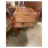 Wooden crate w/chipped wood 23ï¿½x19ï¿½x15ï¿½