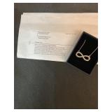 Brilliant 1.05ct VS Diamond infinity necklace