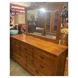 Dresser with mirror and 8 drawers
