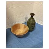 Stoneware bowl and vase
