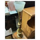 Lamp w shade 2ï¿½ tall