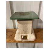 Antique scale