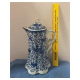 Porcelain coffee pot