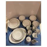 Sheffield Dinnerware 8 piece Set w/ extras