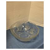 Glass bowl