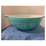 Pyrex 4 qt. Mixing bowl