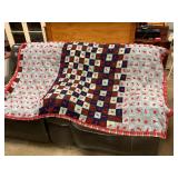Handmade 2 sided quilt 79ï¿½x69ï¿½