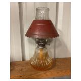 Oil lamp w/shade