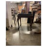Vintage stool w/removable cushion