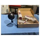 Microphone and cordless vacuum